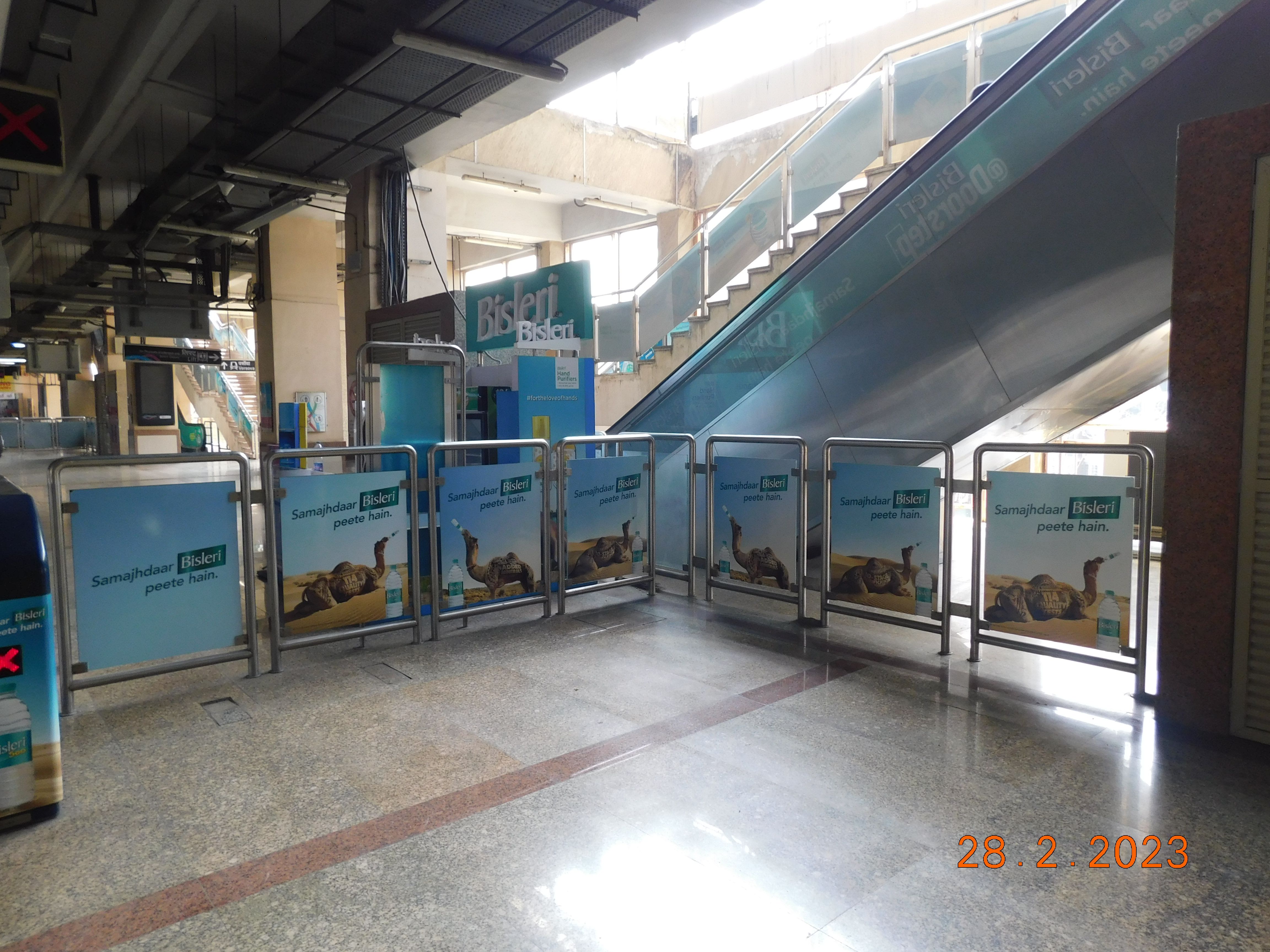 Bisleri Campaign at Mumbai Metro station