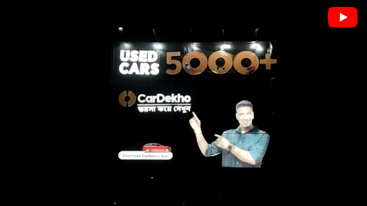 Interactive car displayed on Billboard by Car Dekho with actor Akshay Kumar