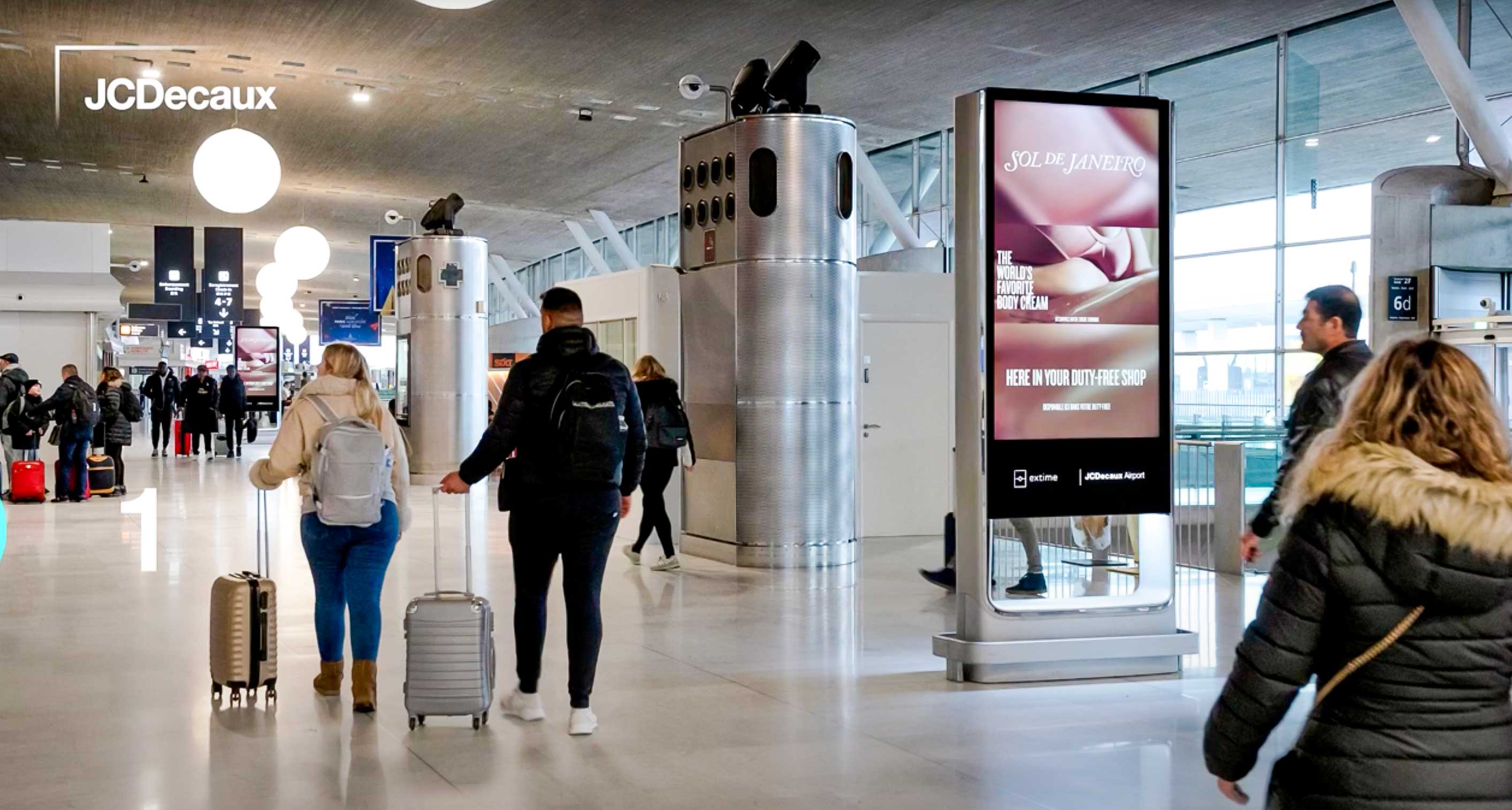 JCDecaux at airport