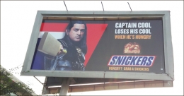 Captain cool Dhoni goes all out for Snickers