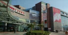 Gurugram MC strikes at mall & Metro media in the city