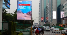 Philips taps DOOH capabilities for real-time updates on outdoors