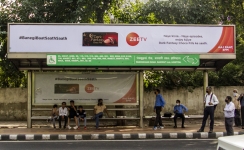 Delhi market gets ‘alive’ with new campaigns displays
