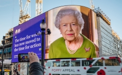 Quote from Queen Elizabeth’s speech to COP26 delegates illuminates the Piccadilly Lights
