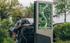 Amsterdam-based EV charging solutions company Revolt offering DOOH avenues