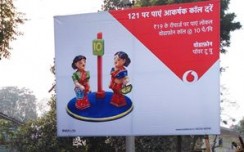 Vodafone develops mini hoardings to promote 121 Plan in UP East