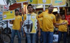 Philips promotes juicer innovatively through street play