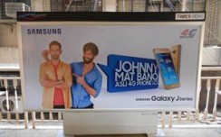 Samsung J Series lures the crowd at Mumbai Metro 