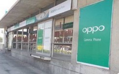 Oppo casts a green hue on Ahmedabad BRTS stops