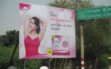 Veet hits the streets as summer sets in