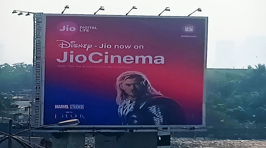  Jio Cinema brings alive iconic Disney characters on OOH