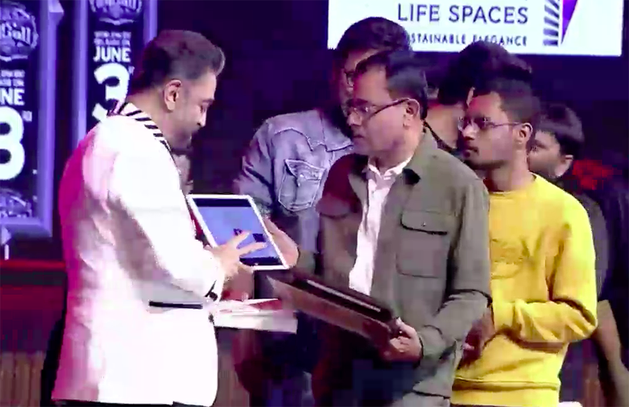 Kamal Haasan (L) and S Kumar