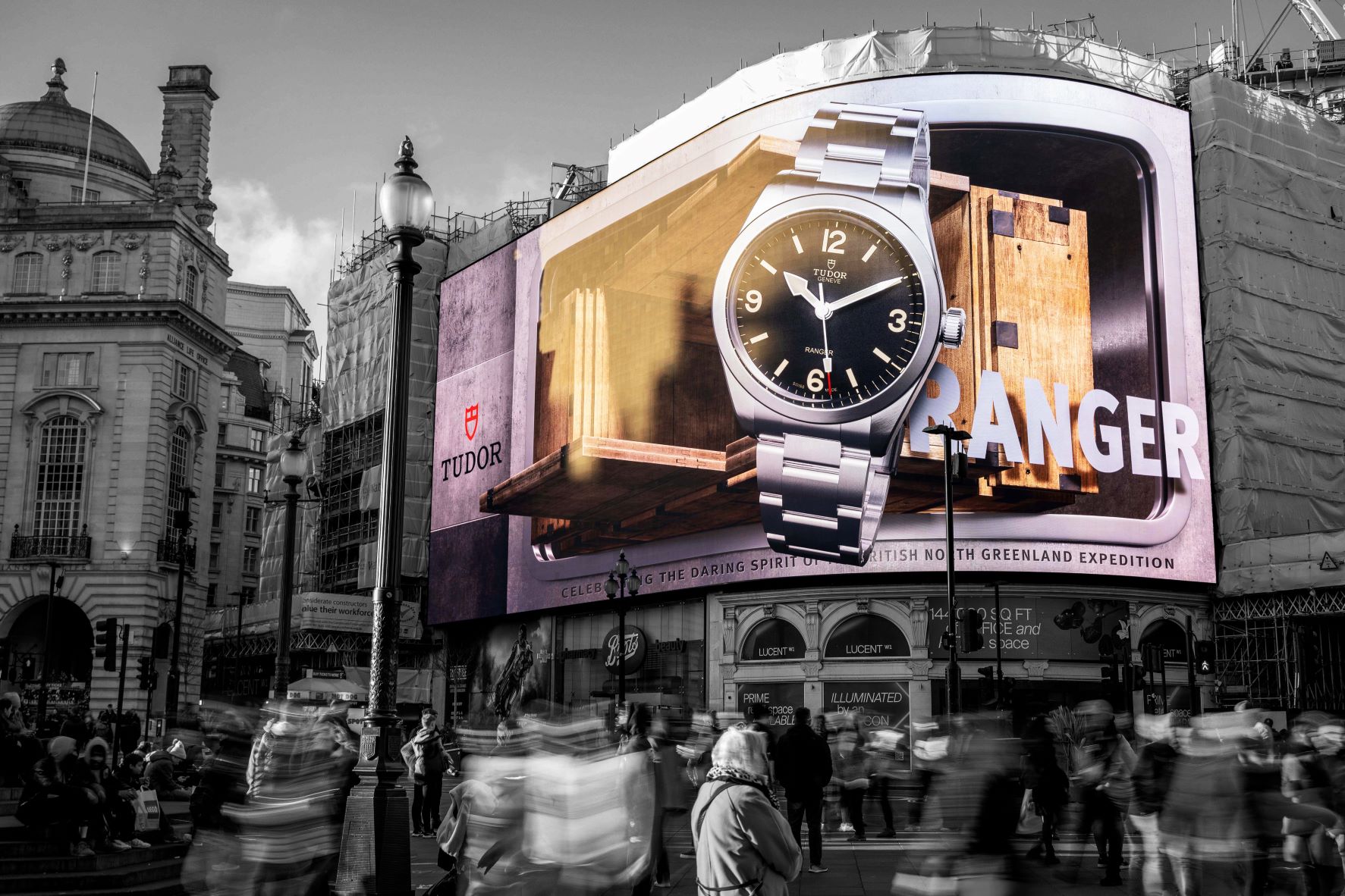  DIGITAL OOH -Tudor Piccadilly Lights London