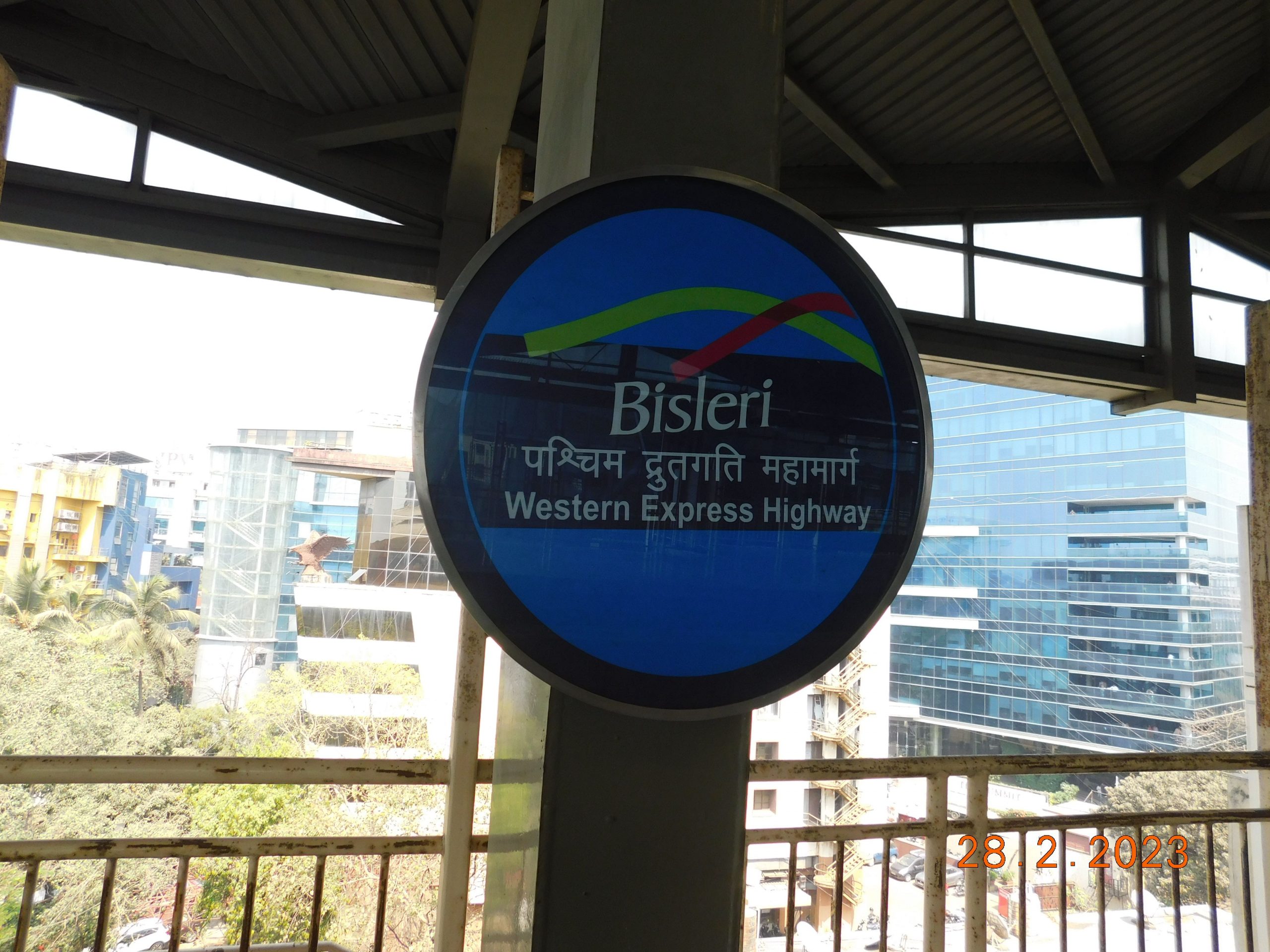 Bisleri campaign at western express, Mumbai