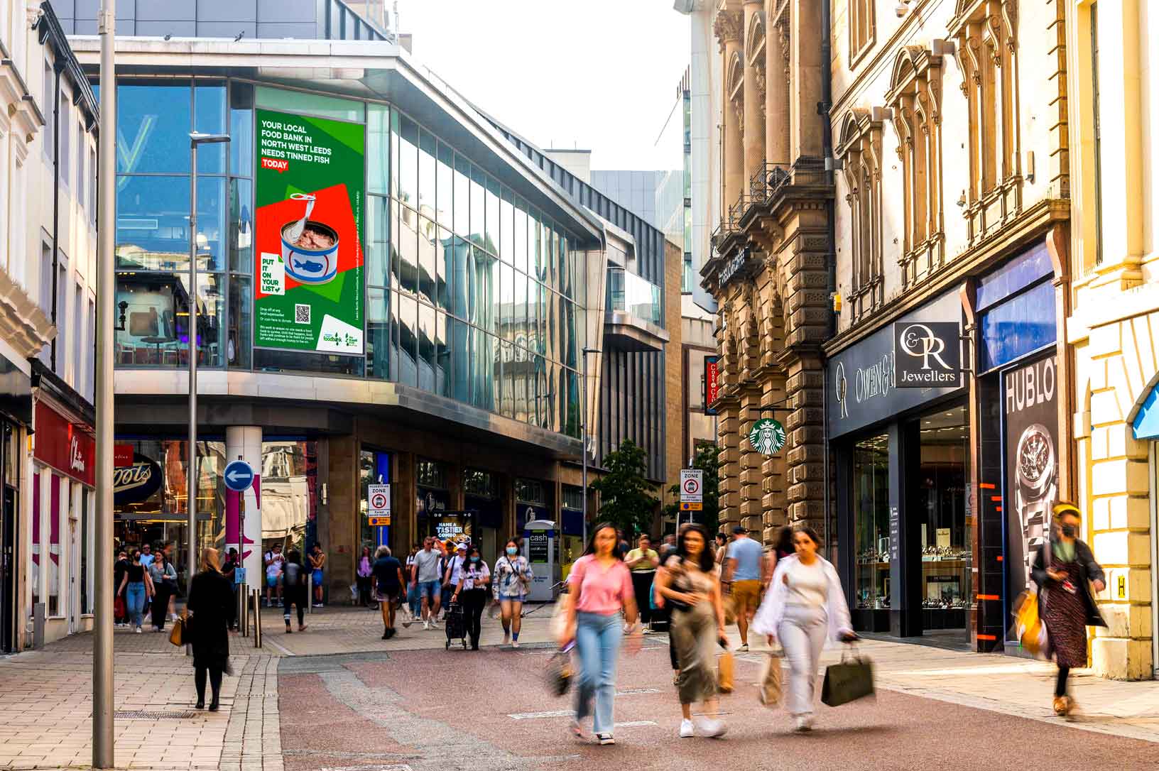 Campaign highlights food item on digital screen