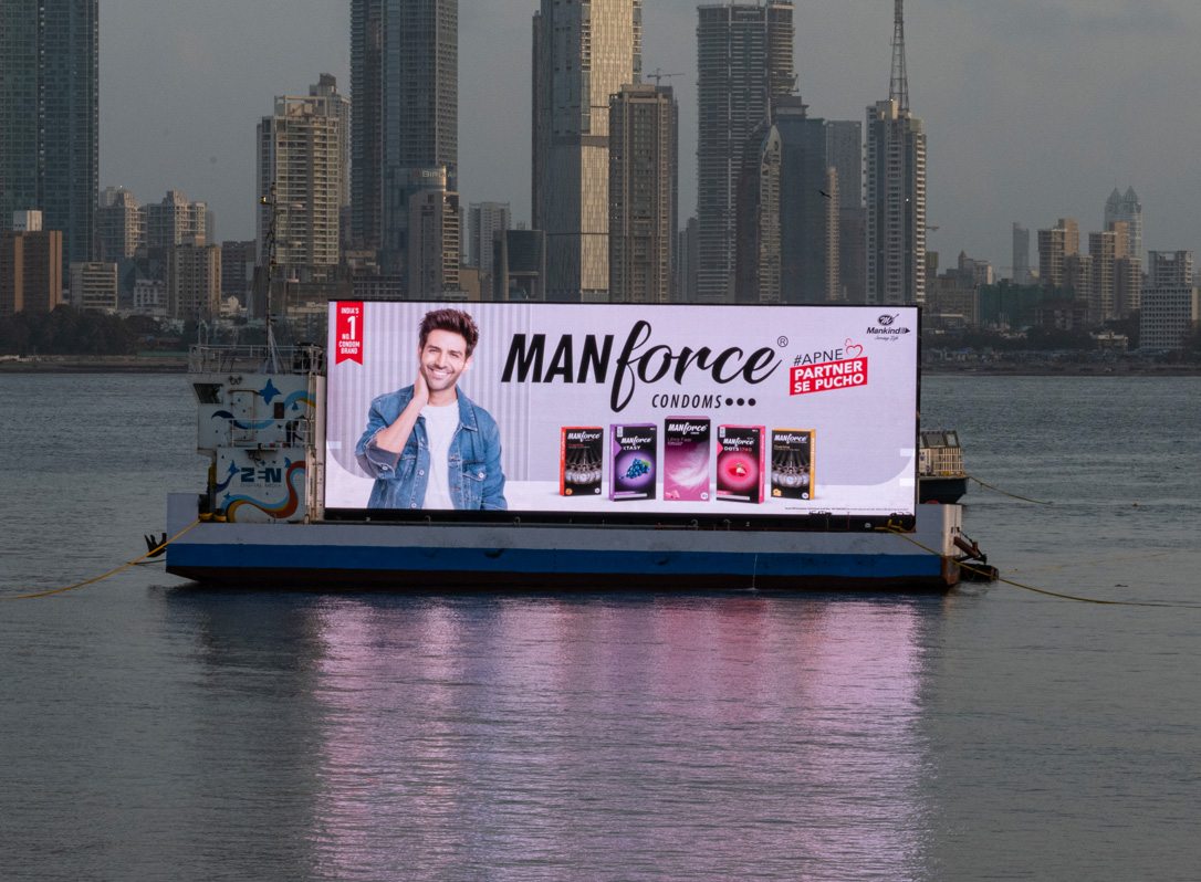 Manforce-Condoms-OOH campaign 