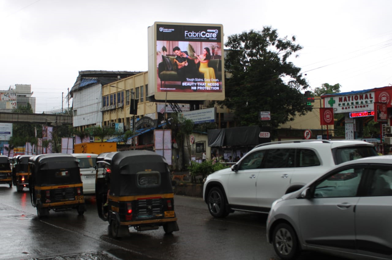 D'decor OOH campaign: feat Shahrukh Khan and Aliya Bhatt