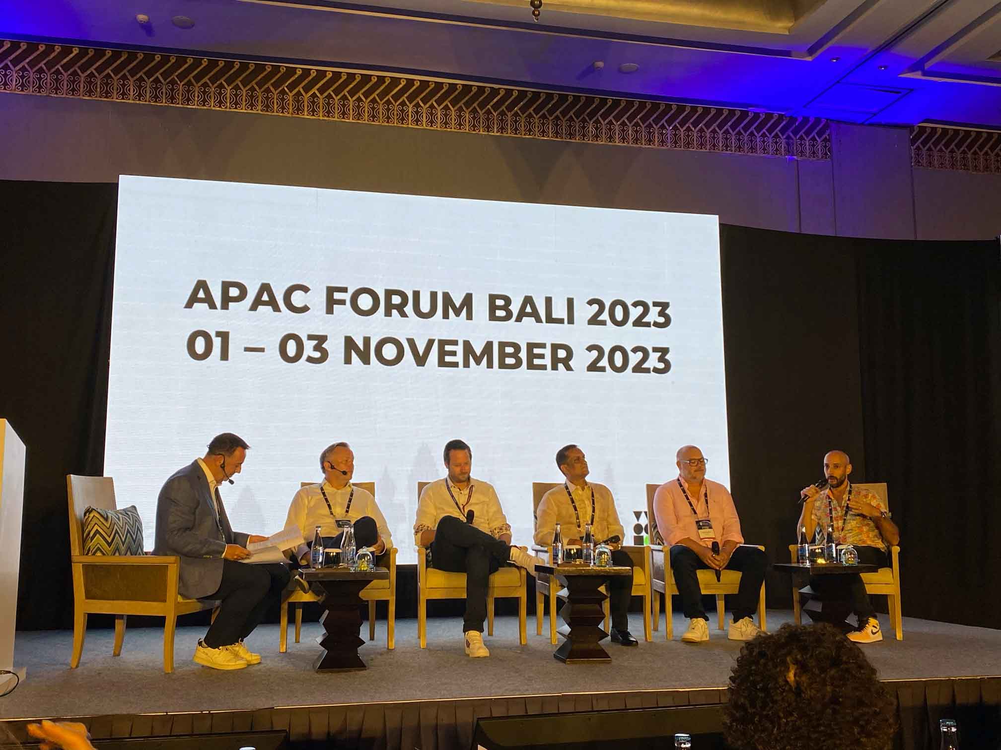 (From left) Charles Parry-Okeden, CEO, ECN; Andy Hamblin -  CRO, LDSK; Frank Vallenga, VP of Sales (SaaS), Broadsign; Srikanth Ramachandran, Founder & Group CEO, Moving Walls; Matthew Bushby, Managing Director of Hivestack ANZ + SEA; Franck Vidal, Director, Southeast Asia Sales & Partnerships, Vistar Media