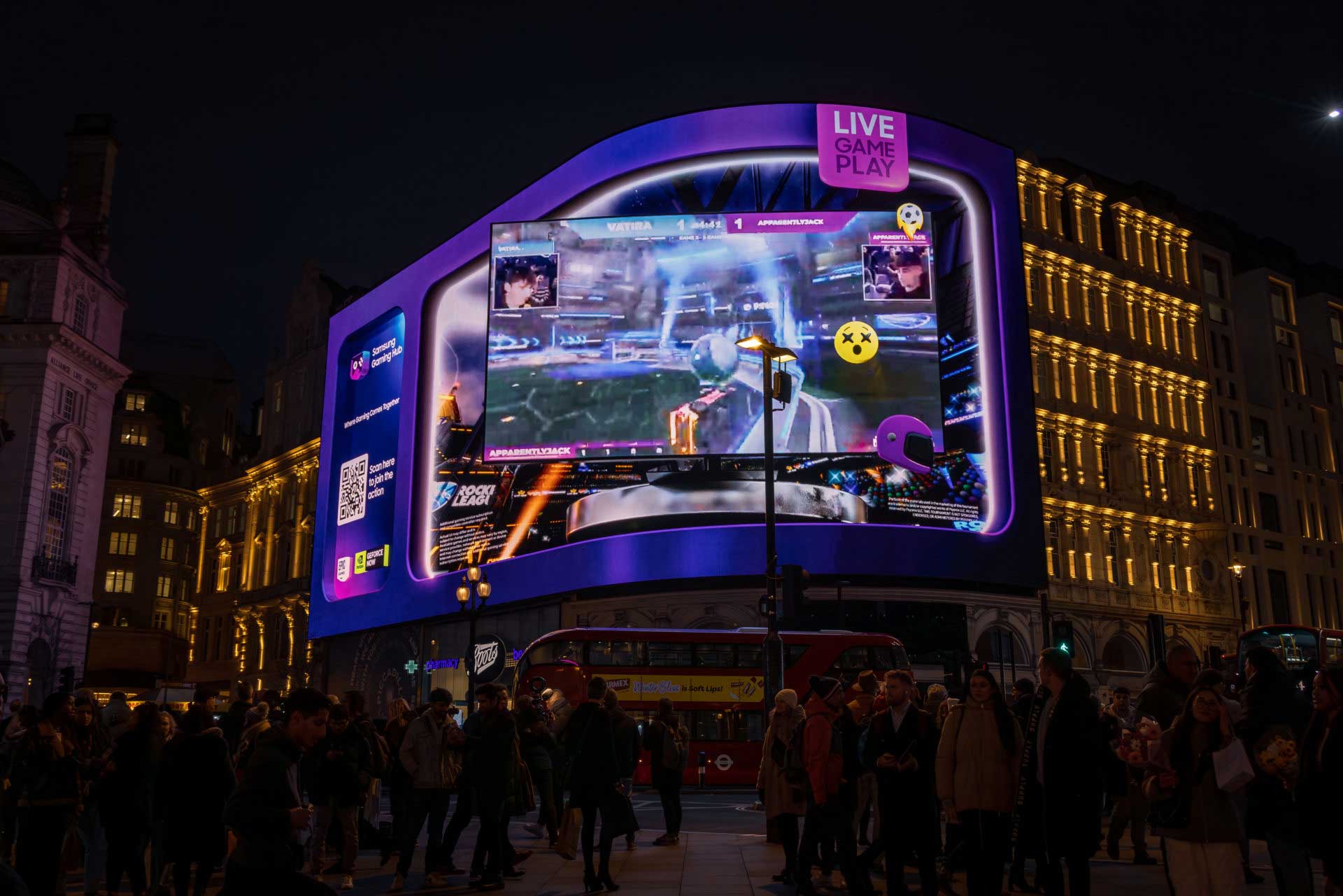 Samsung Gaming Hub has turned the Piccadilly Lights into an interactive 3D livestream 